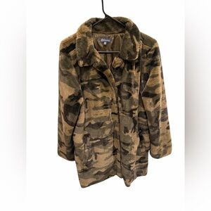 Democracy Green Camo Faux Fur Coat Jacket Snap Closure Pockets Size XL
